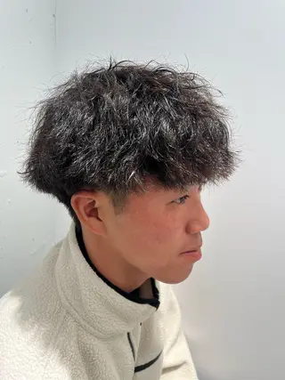 ショート パーマ 村泉 心のヘアスタイル