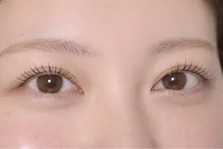 パーマ 眉毛•まつげサロン　MoveOn   府中所属・MoveOn salonのマツエク・マツパデザイン