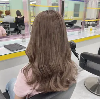 ミディアム カラー 🌟横浜THREE 店長担当🌟のヘアスタイル