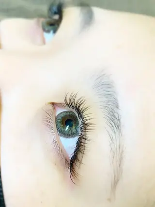 マツエク・マツパ Uni.Lash【ユニラッシュ】所属・内田 有華のマツエク・マツパデザイン