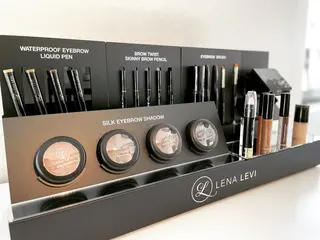 アイブロウ CANVAS beauty salon所属・CANVAS YUUKAの眉毛・アイブロウイメージ