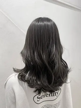 セミロング カラー ✨くびれスタイル✨️ 戸嶋穂乃香のヘアスタイル