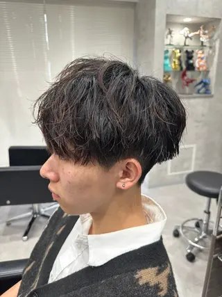 ショート パーマ メンズ ユウ🪄 パーマ指名No1のヘアスタイル