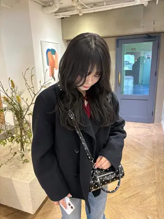 ロング カラー レイヤーカット🐩 透明感カラー モカのヘアスタイル