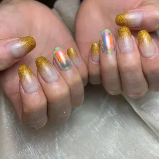 ネイル repos~ルポ~所属・里見 麗のネイルデザイン