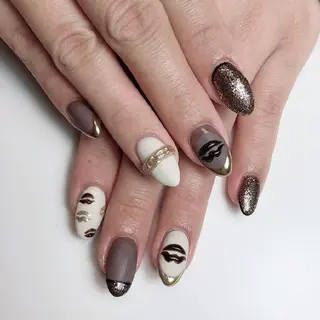 セミロング ネイル ☺︎山部 志麻☺︎のネイルデザイン