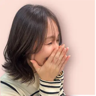 ミディアム 南里  梨奈のヘアスタイル