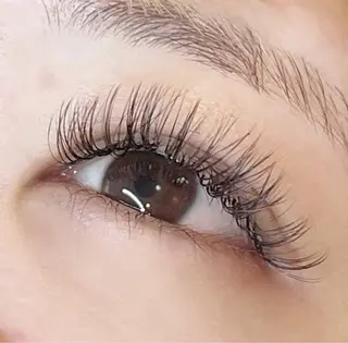 マツエク・マツパ トータルビューティサロン cure所属・鈴木 里奈のマツエク・マツパデザイン