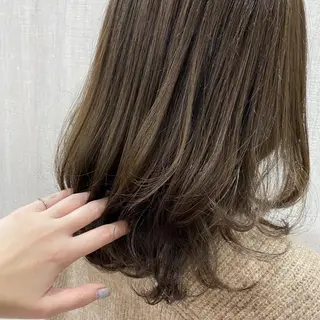 ミディアム カラー 🫧透け感⋆艶髪💎 山口アヤカのヘアスタイル