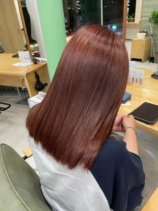 カラー 謝花 萌のヘアスタイル