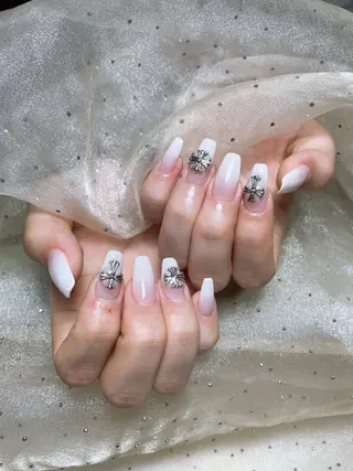 ネイル モナ& あきのネイルデザイン