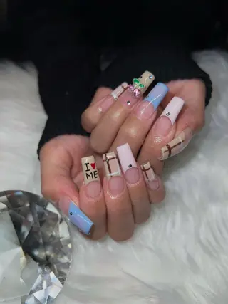 ネイル Kobayashi Komugiのネイルデザイン