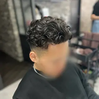 パーマ メンズ Dia ‎ アキヨシ ミユのヘアスタイル