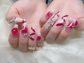 ネイル ネイルサロン ルミア Lumia 店長のネイルデザイン