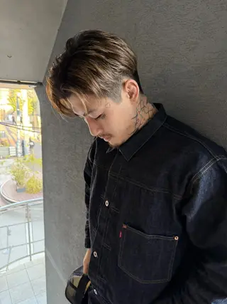 ショート 山影✨バレイヤージュ ハイライト✨メンズ◎のヘアスタイル