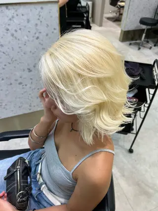 ミディアム カラーリスト IKのヘアスタイル