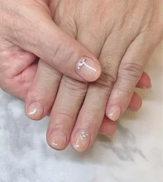 ネイル 渡邉 真衣のネイルデザイン