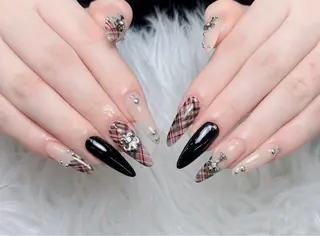 ネイル Lenie Nailsのネイルデザイン