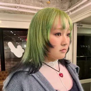 ロング カラー HIKARI🐈‍⬛ レイヤー×デザインのヘアスタイル