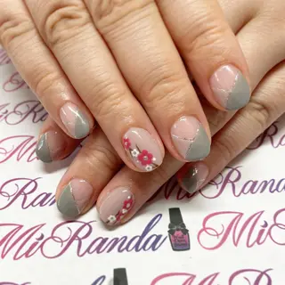 ネイル MiRanda Nail所属・MiRanda 保坂 舞のネイルデザイン
