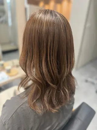 セミロング 永田 まどかのヘアスタイル