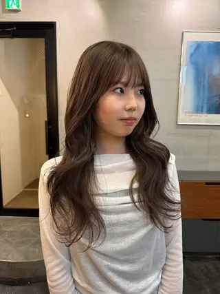 ロング カラー コノカ/暖色カラー/ 透明感カラーのヘアスタイル