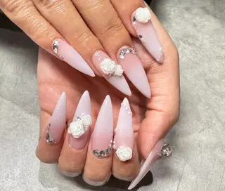 ネイル joieange 難波店 藤谷ルディアのネイルデザイン