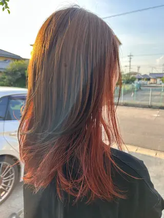 ロング カラー 井上 萌のヘアスタイル