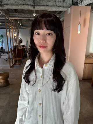 カラー パーマ ミディアム CEINE OURのヘアスタイル