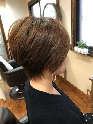 ショート カラー OVER  SEAオーバーシー所属・森 陽子のマツエク・マツパデザイン