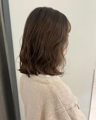 ミディアム カラー ヘアアレンジ 暗髪カラー🫐パーマ おくだりんかのヘアスタイル