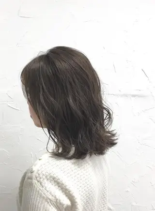 ミディアム ヘアアレンジ 大人垢抜け ダブルカラー【上野】のヘアスタイル