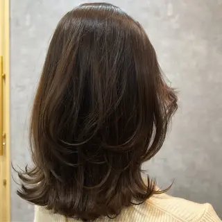 ミディアム カラー 中村 ひなたのヘアスタイル