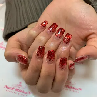 ネイル ネイルリボン 受付スタッフのネイルデザイン