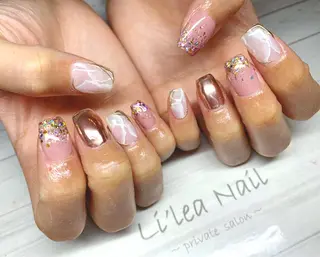 ネイル Li'leaNail AINAのネイルデザイン