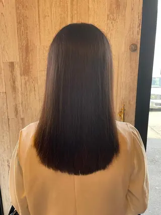 ロング 岡村 真子のヘアスタイル