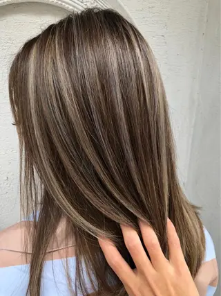 ミディアム カラー トップスタイリスト 💙藤原 純のヘアスタイル