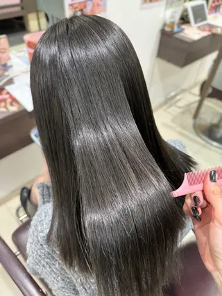 セミロング カラー 艶カラー/縮毛矯正/ ブリーチカラー/みなのヘアスタイル