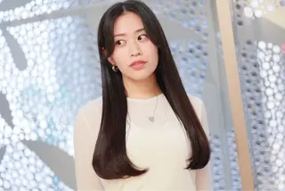 ロング 頭から整える美容師 松田のヘアスタイル