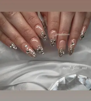 ネイル 斎藤 桃華のネイルデザイン