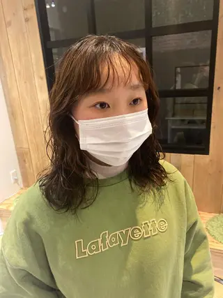 ミディアム パーマ しおり/パーマ/ newi町田のヘアスタイル