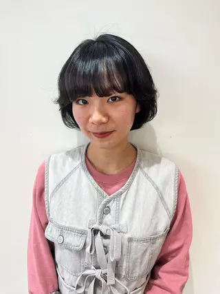 ショート パーマ 犬塚 梨花のヘアスタイル