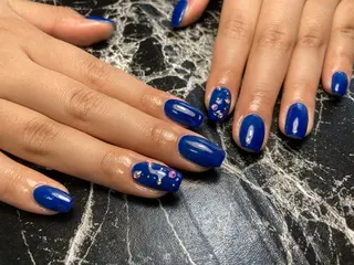 ミディアム ネイル ✴︎ Delightのネイルデザイン