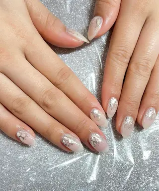 ネイル VIERU 🌈🎀💖のネイルデザイン