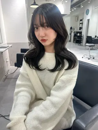 ミディアム arisa/艶髪 /顔まわり/韓国ヘアのヘアスタイル