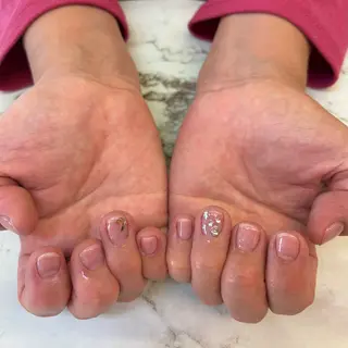 ネイル Honey Bee所属・Honey Bee Mikuのネイルデザイン