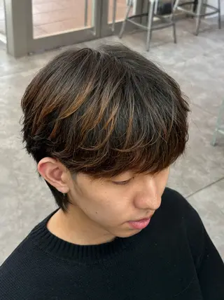 ミディアム カラー パーマ メンズ メンズパーマ特化 🔥韓国ヘア職人🔥のヘアスタイル