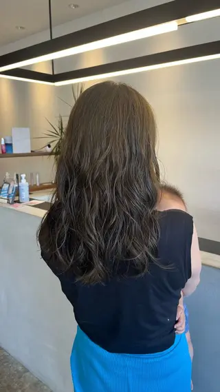 カラー 坂下 かのんのヘアスタイル