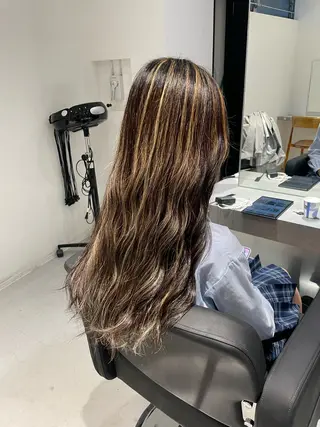 ロング EIGHT／栄／ 諏訪　晃平のヘアスタイル