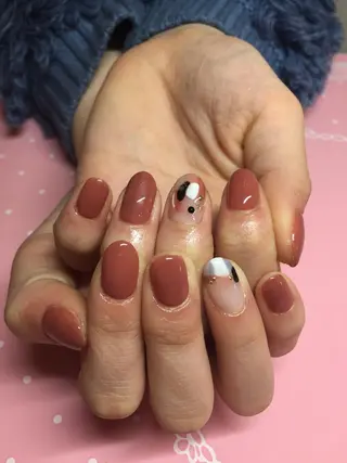 ネイル モナンジュ マツパ・眉毛専門のマツエク・マツパデザイン